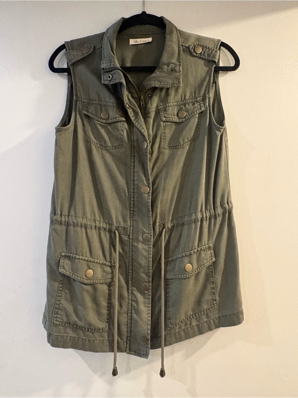 Medium Altar’d State Utility Vest Jacket